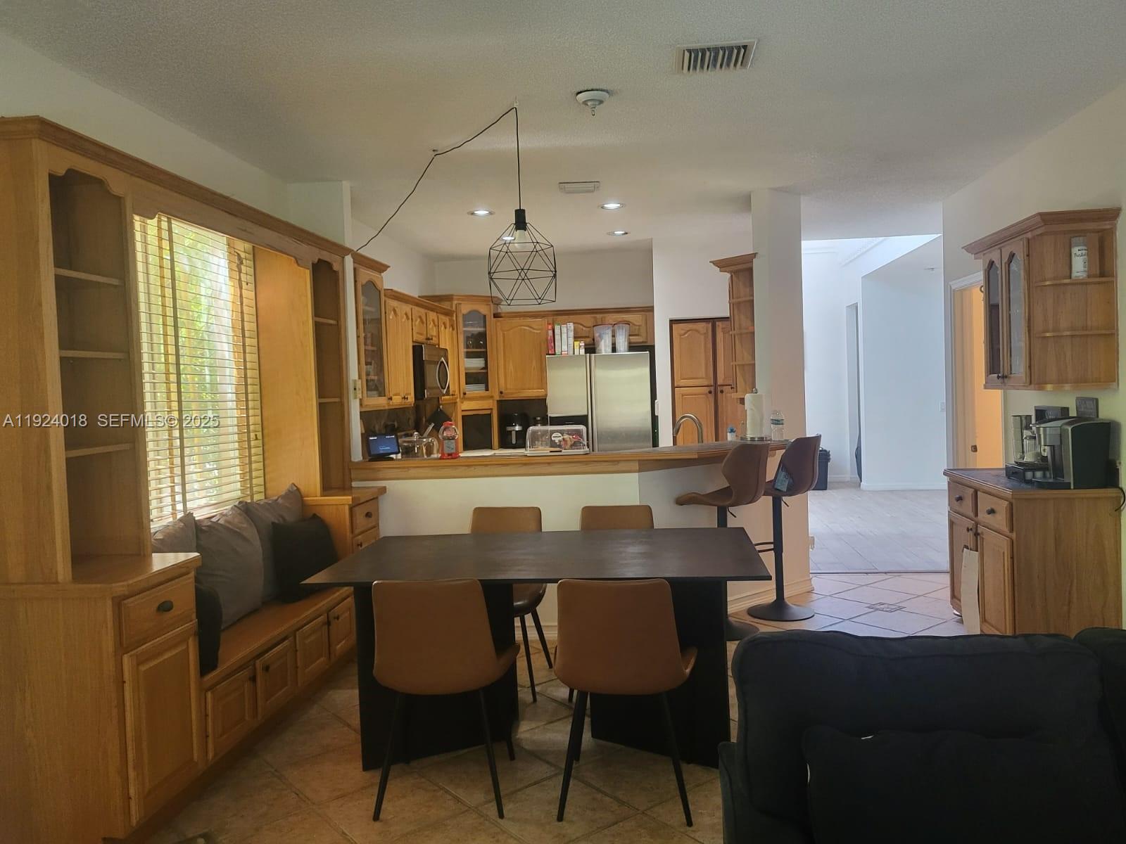 SECTOR 2-PARCELS 21A 25 2 - Residential Lease