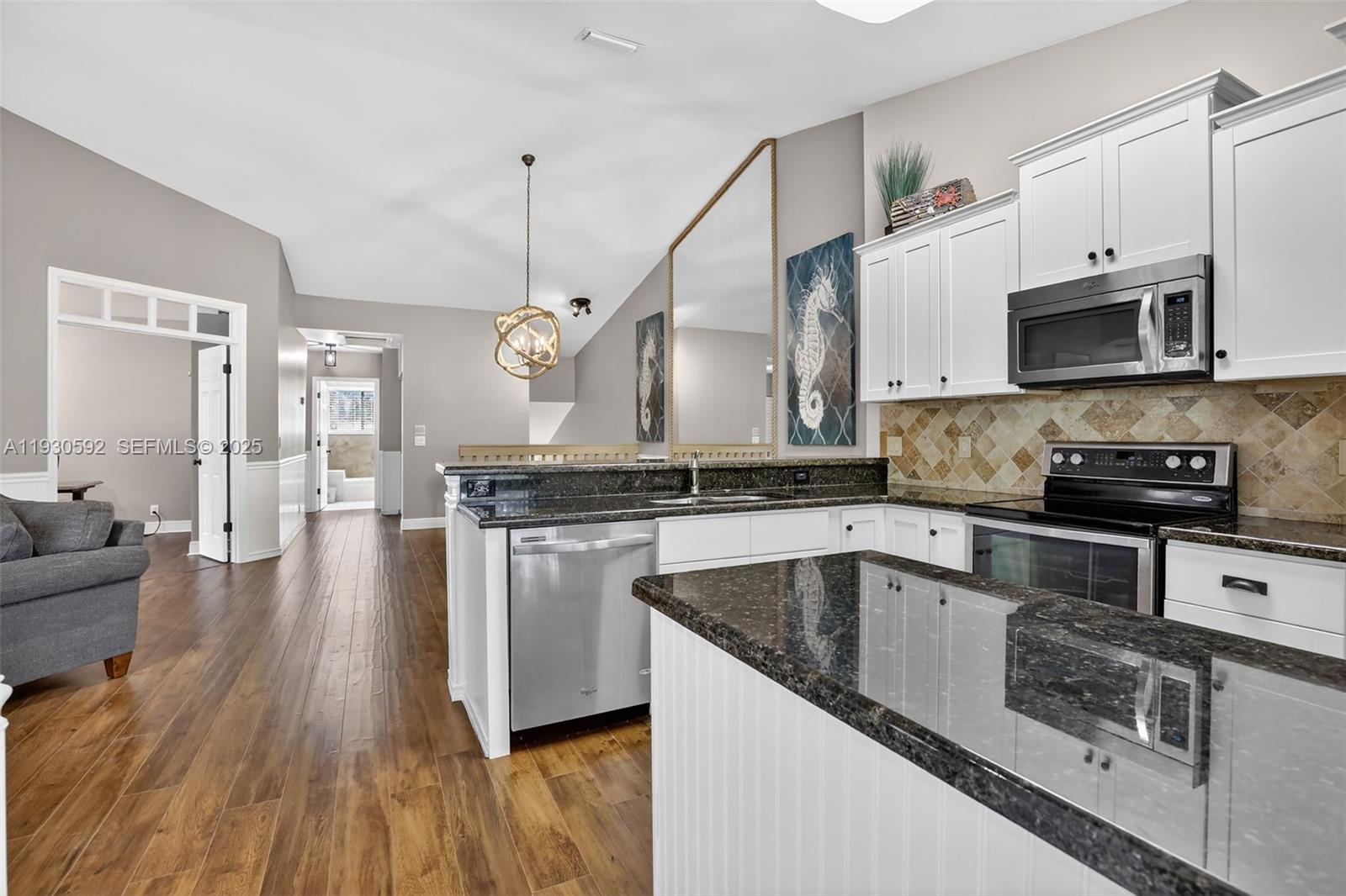 BRIDGEWATER CONDO - Residential