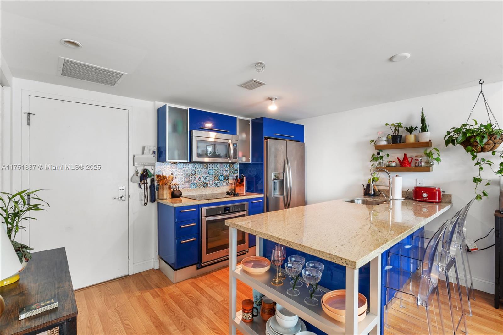 185 SW 7th St 2508