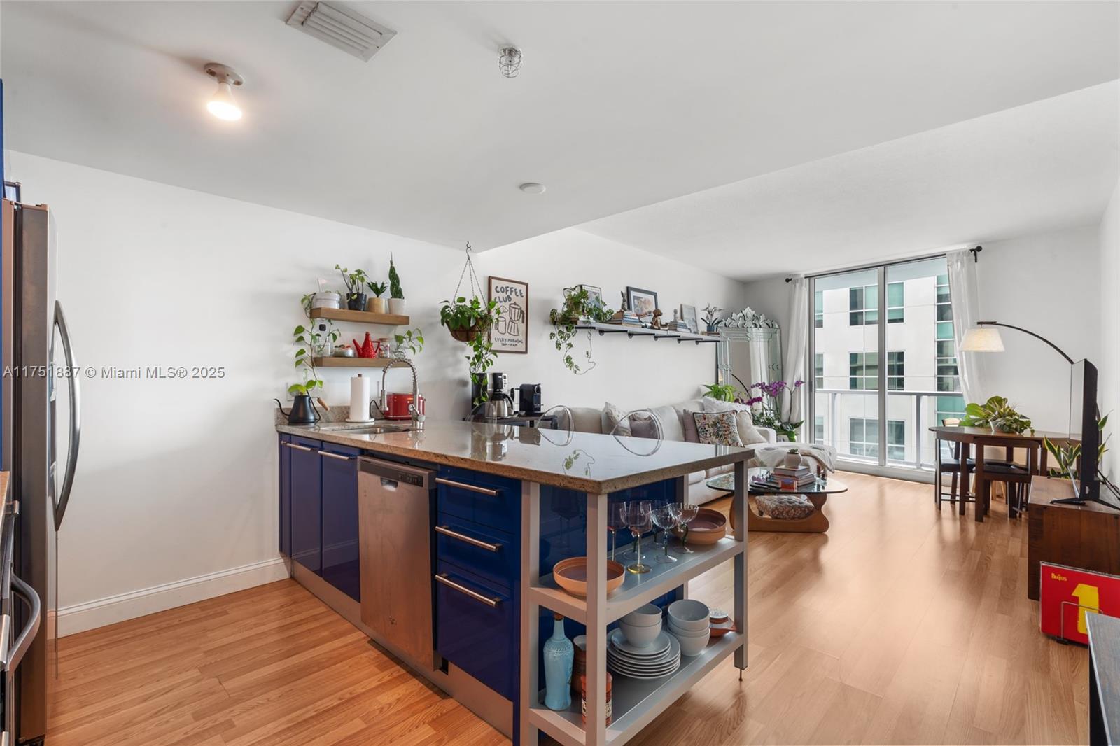 185 SW 7th St 2508