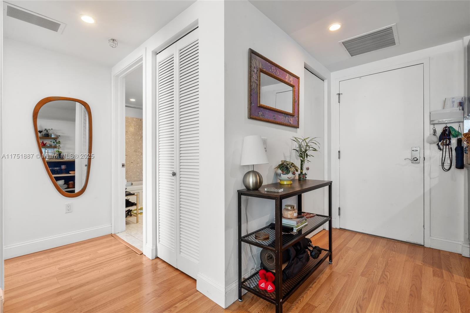 185 SW 7th St 2508