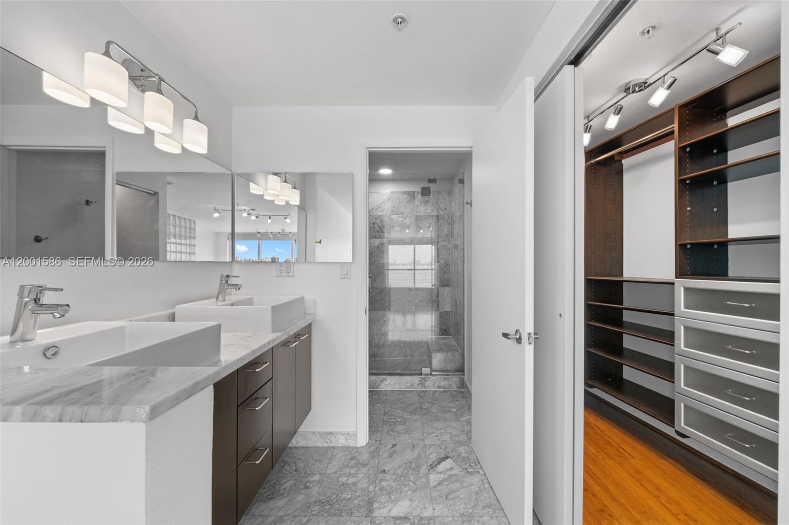 BAY VIEW LOFTS CONDO - Residential Lease