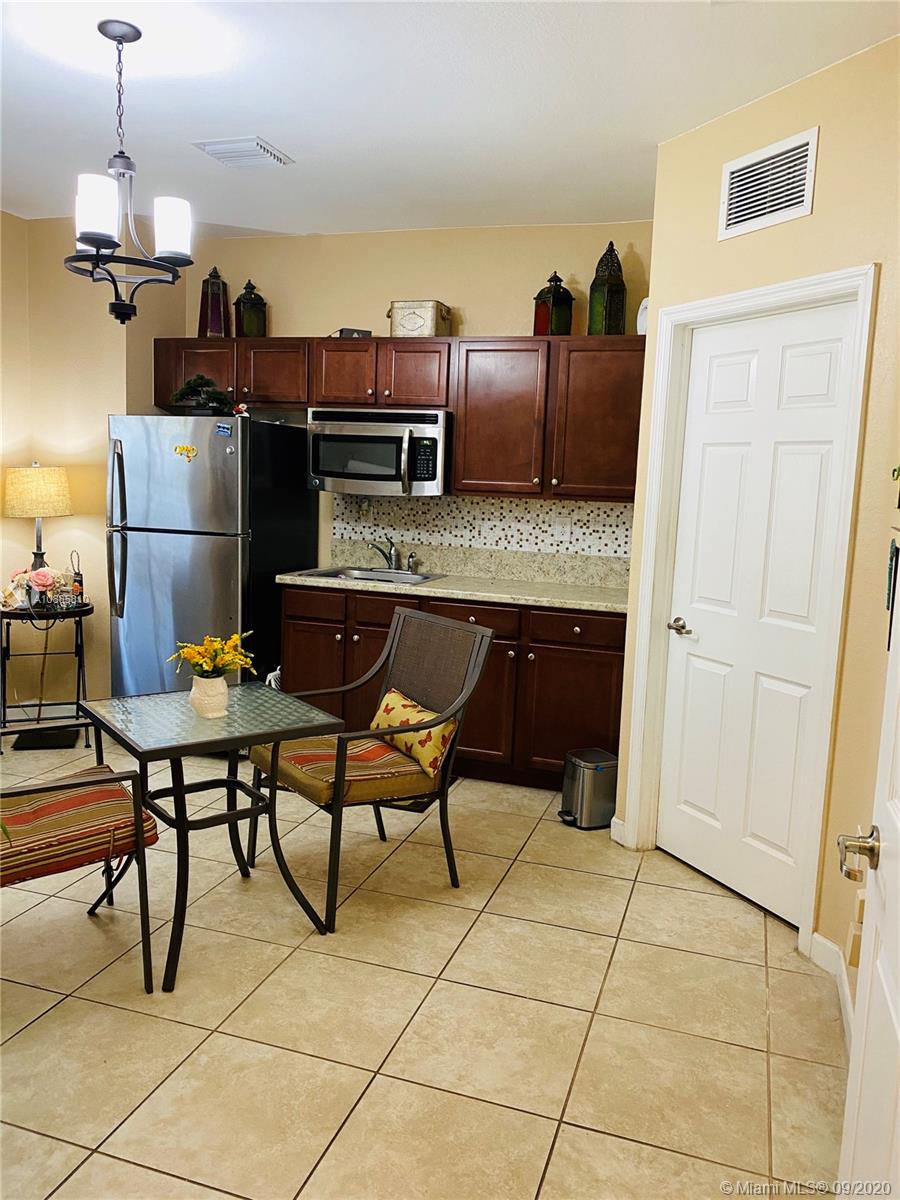 VENETIAN PARC WEST - Residential
