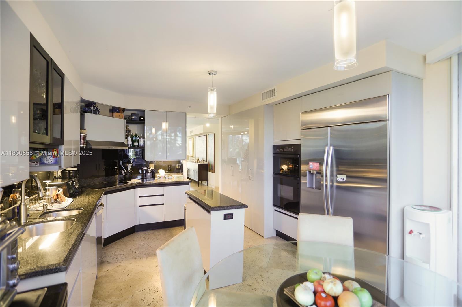 THE PINNACLE CONDO - Residential