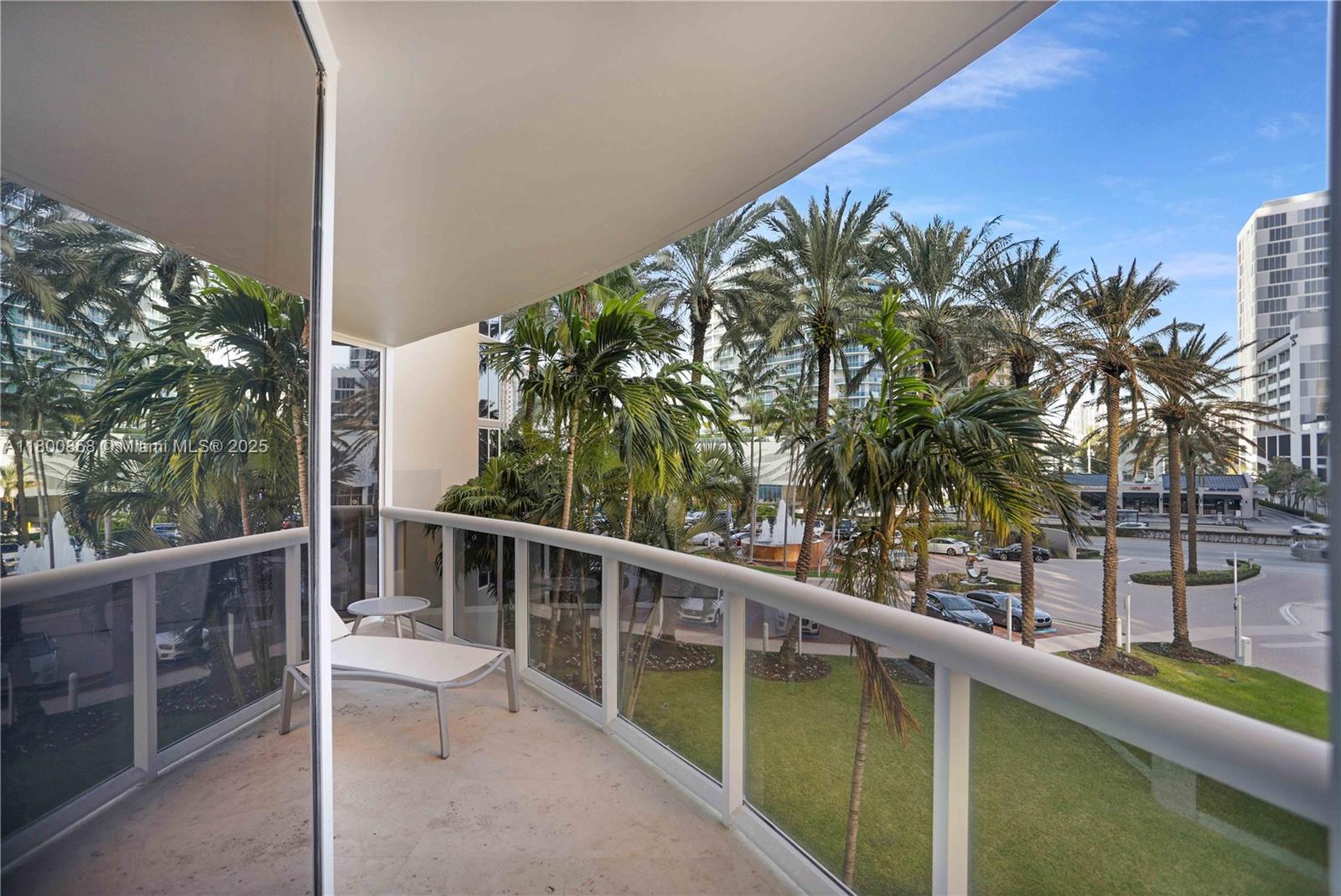 THE PINNACLE CONDO - Residential