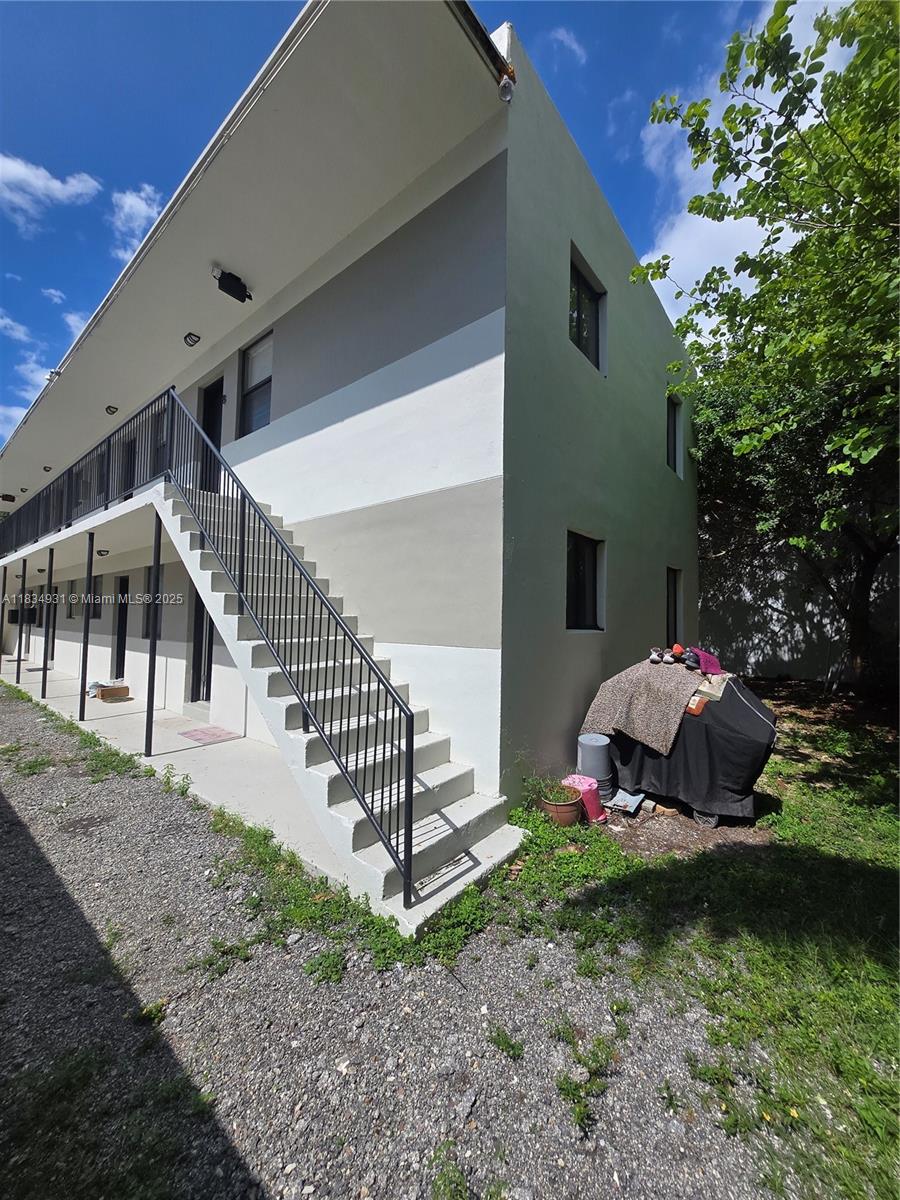 Nice large corner one-bedroom apartment close to everything. Section 8 OK, plenty of street parking, laundry facilities, walking distance to everything.