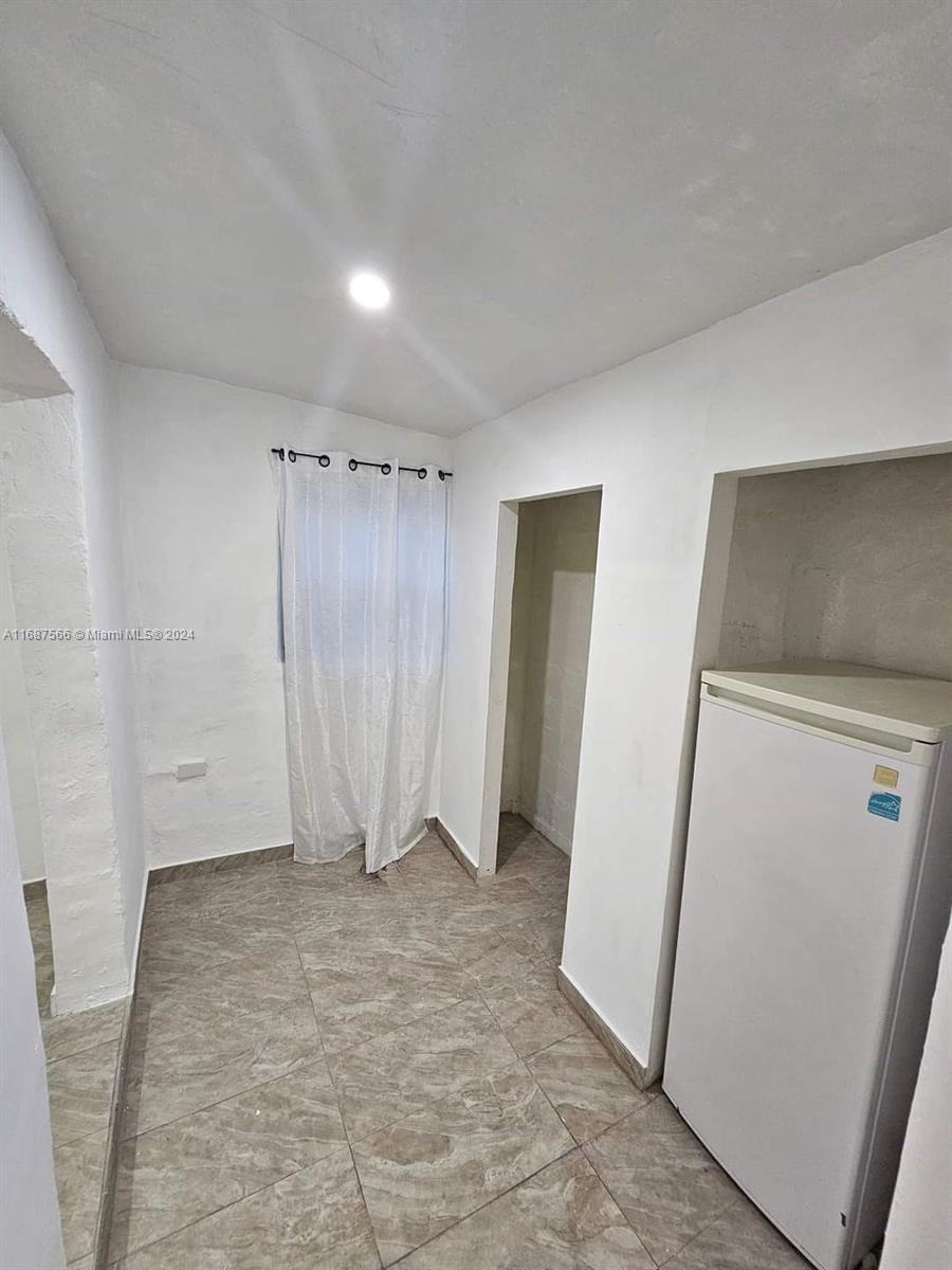 WEST FLAGLER CENTER - Residential Lease