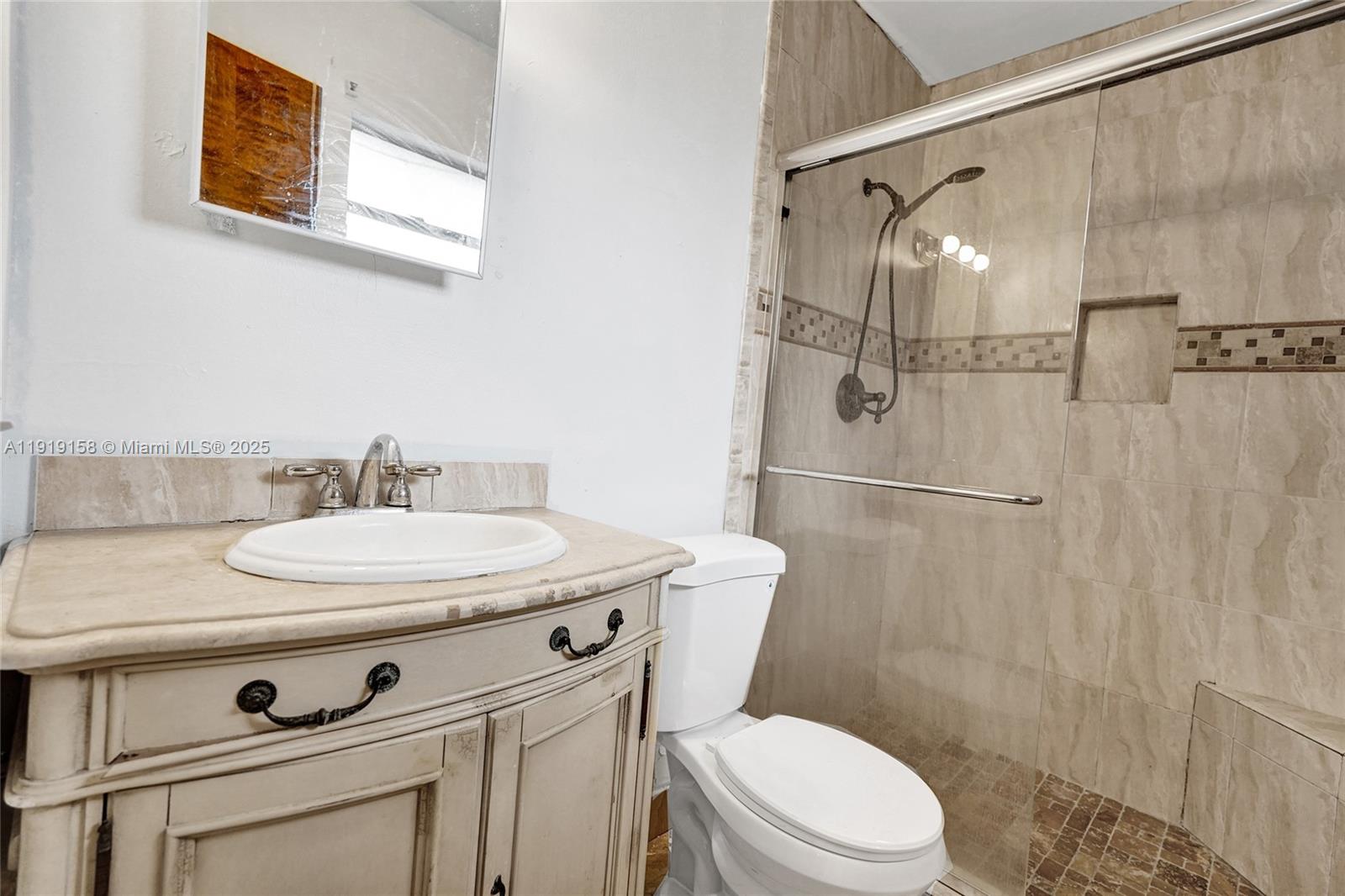 STIRLING LAKE - Residential Lease