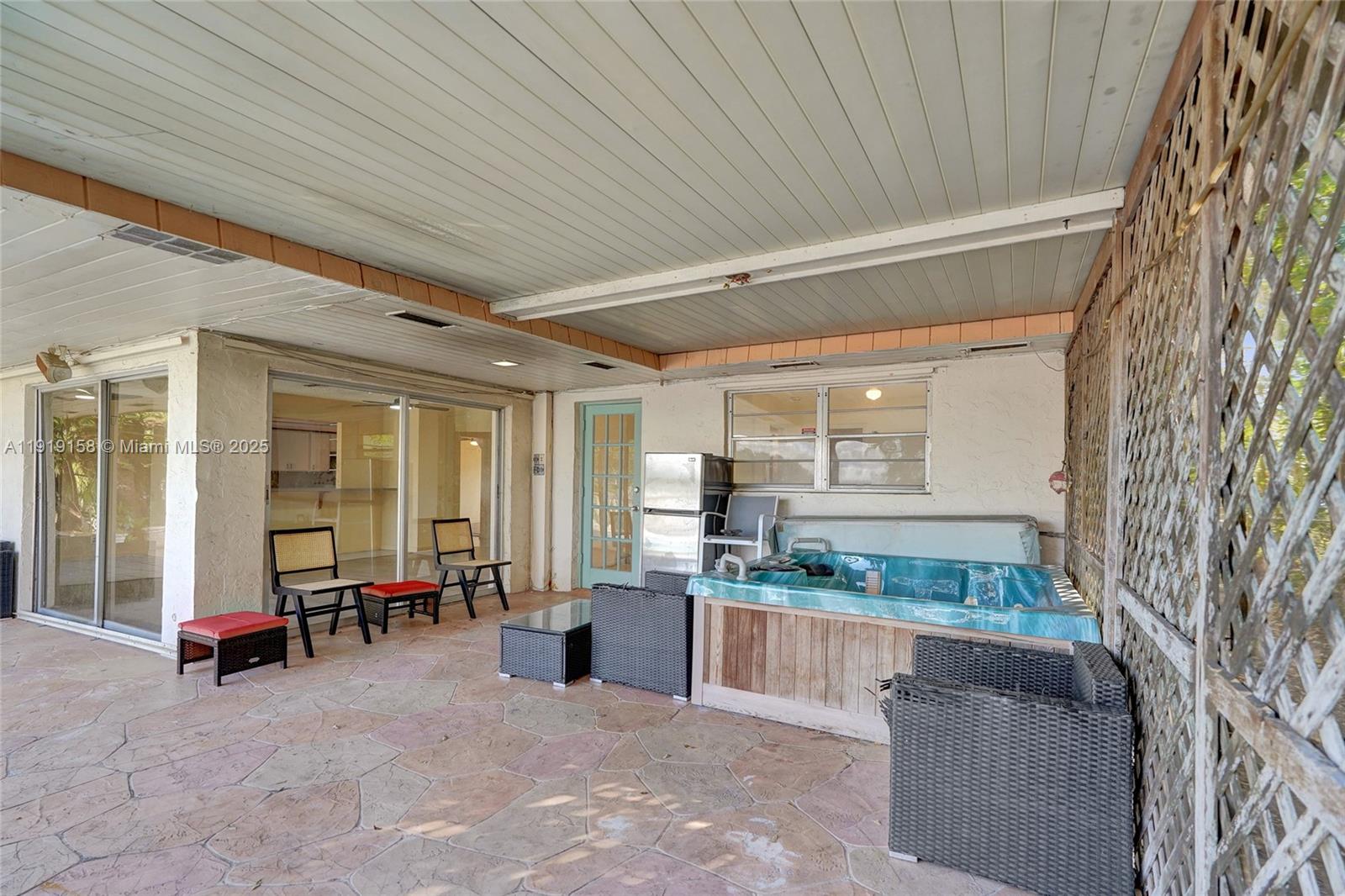 STIRLING LAKE - Residential Lease