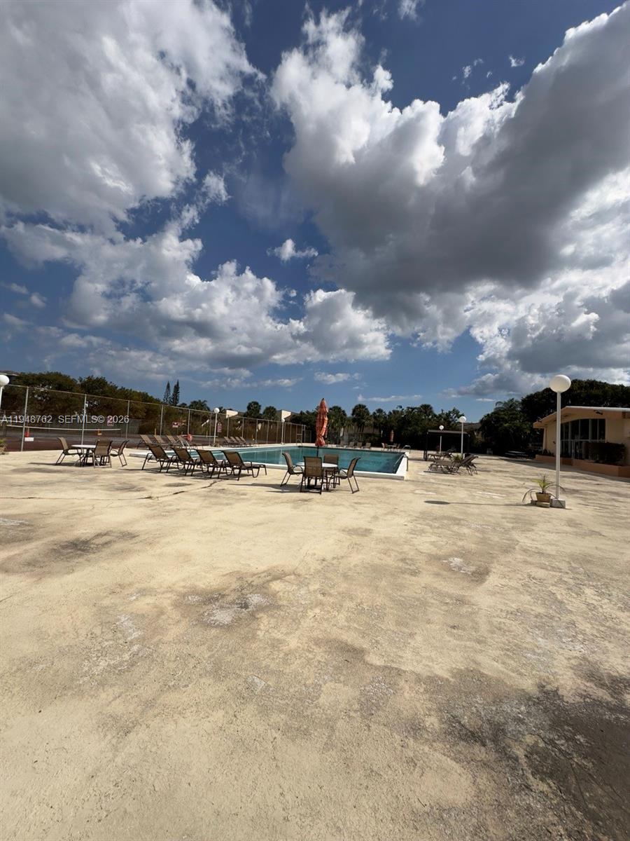 BREAKWATERS OF THE PALM B - Residential