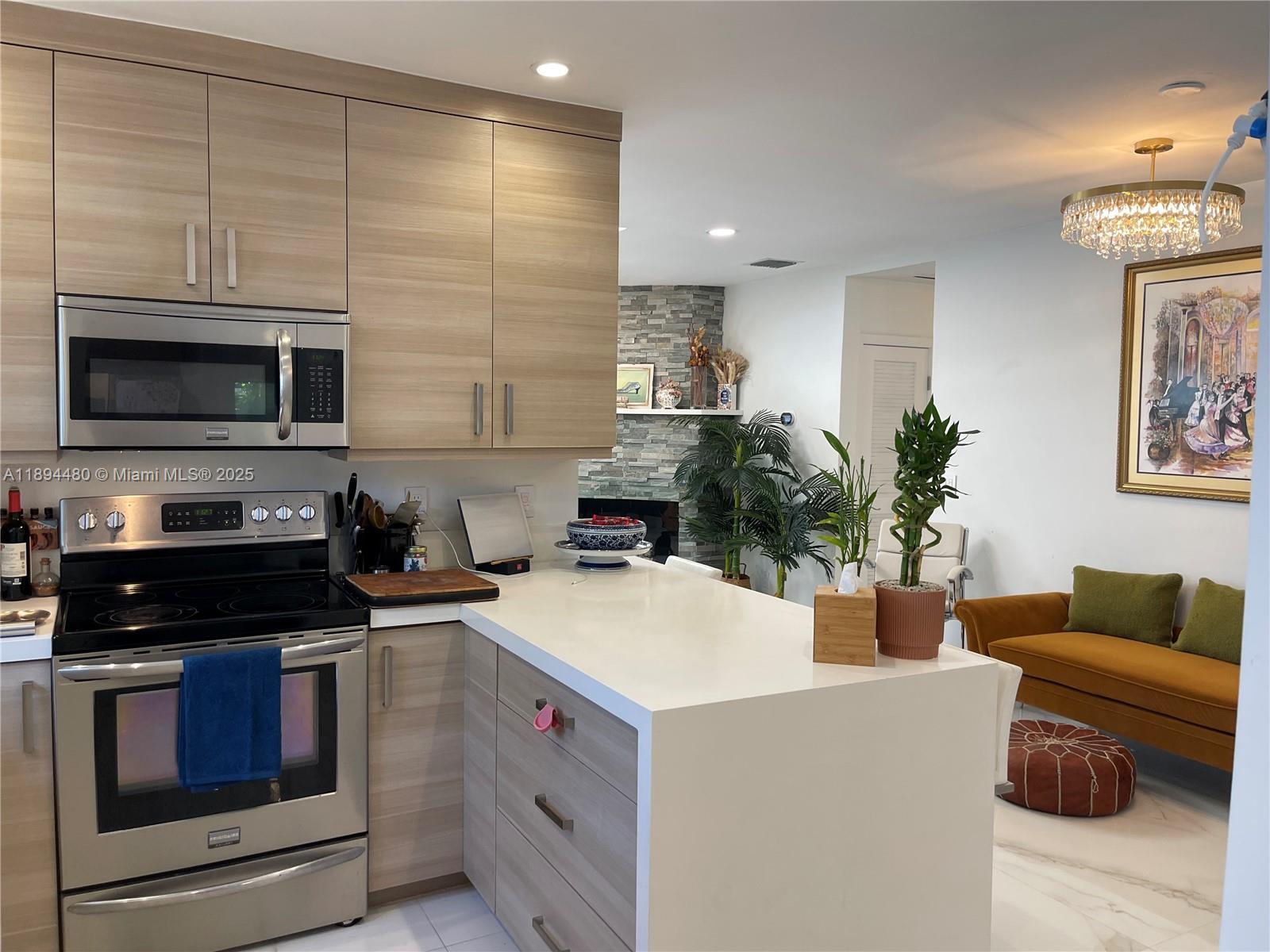 COLEE HAMMOCK - Residential Lease