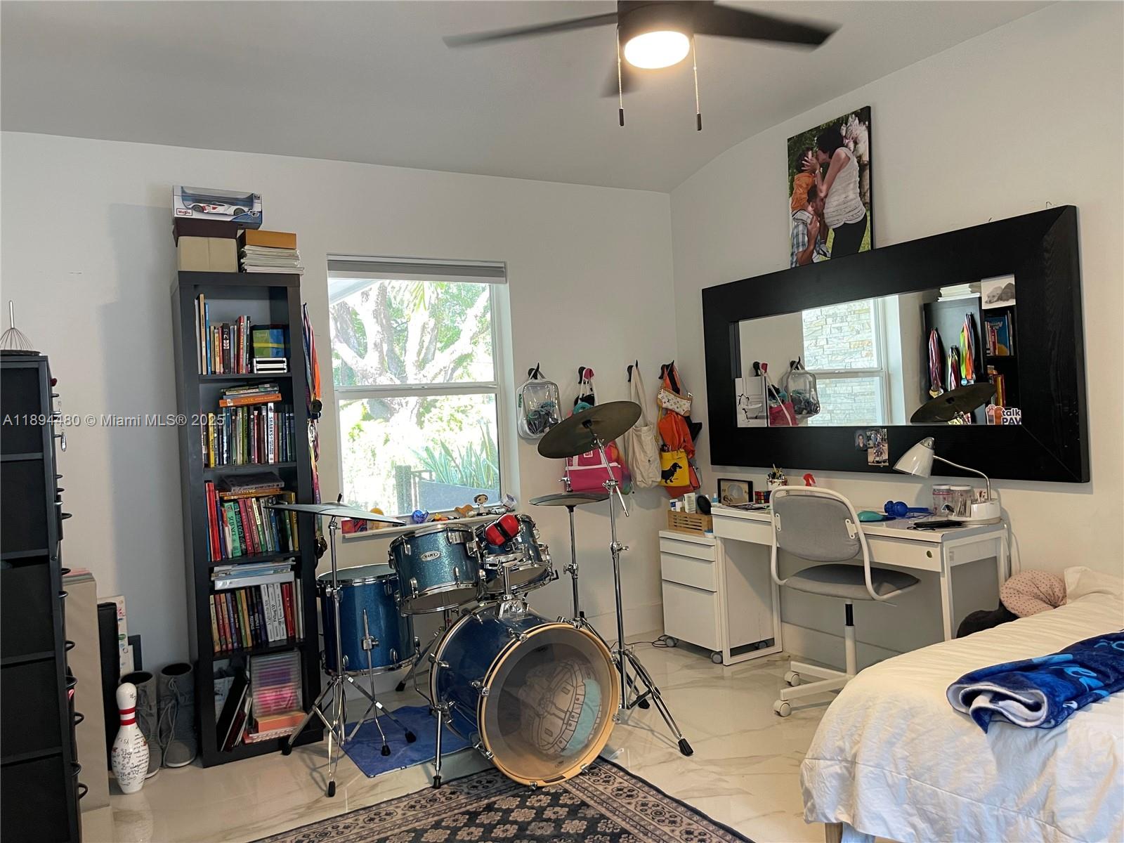 COLEE HAMMOCK - Residential Lease