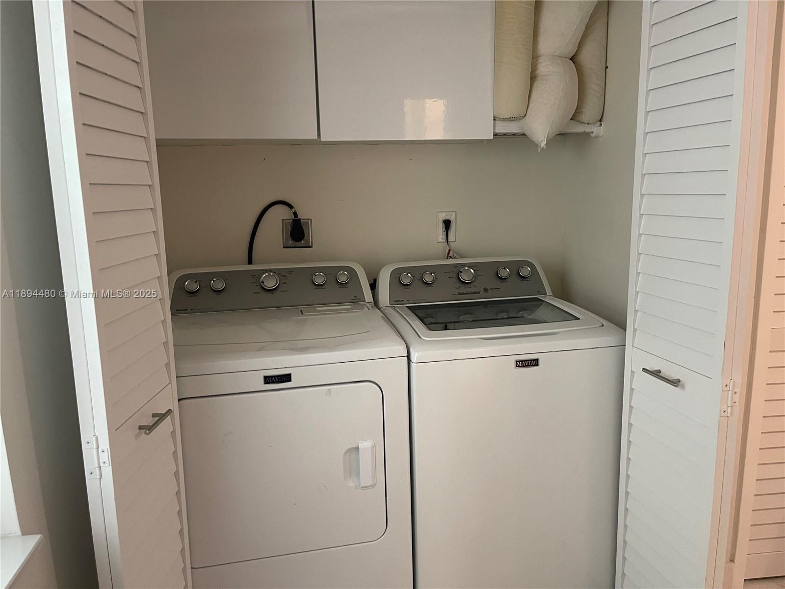 COLEE HAMMOCK - Residential Lease