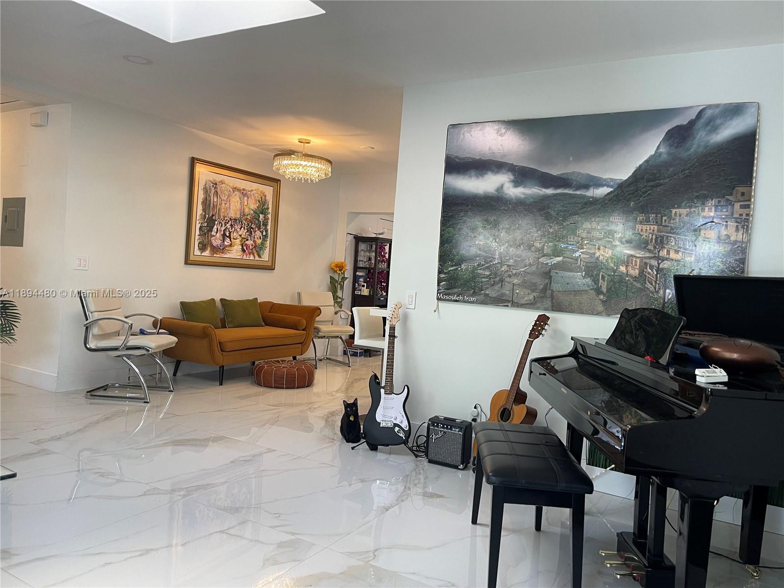 COLEE HAMMOCK - Residential Lease