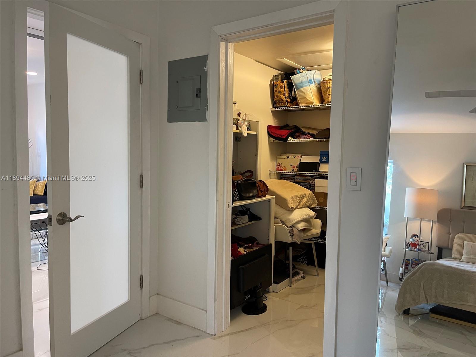 COLEE HAMMOCK - Residential Lease