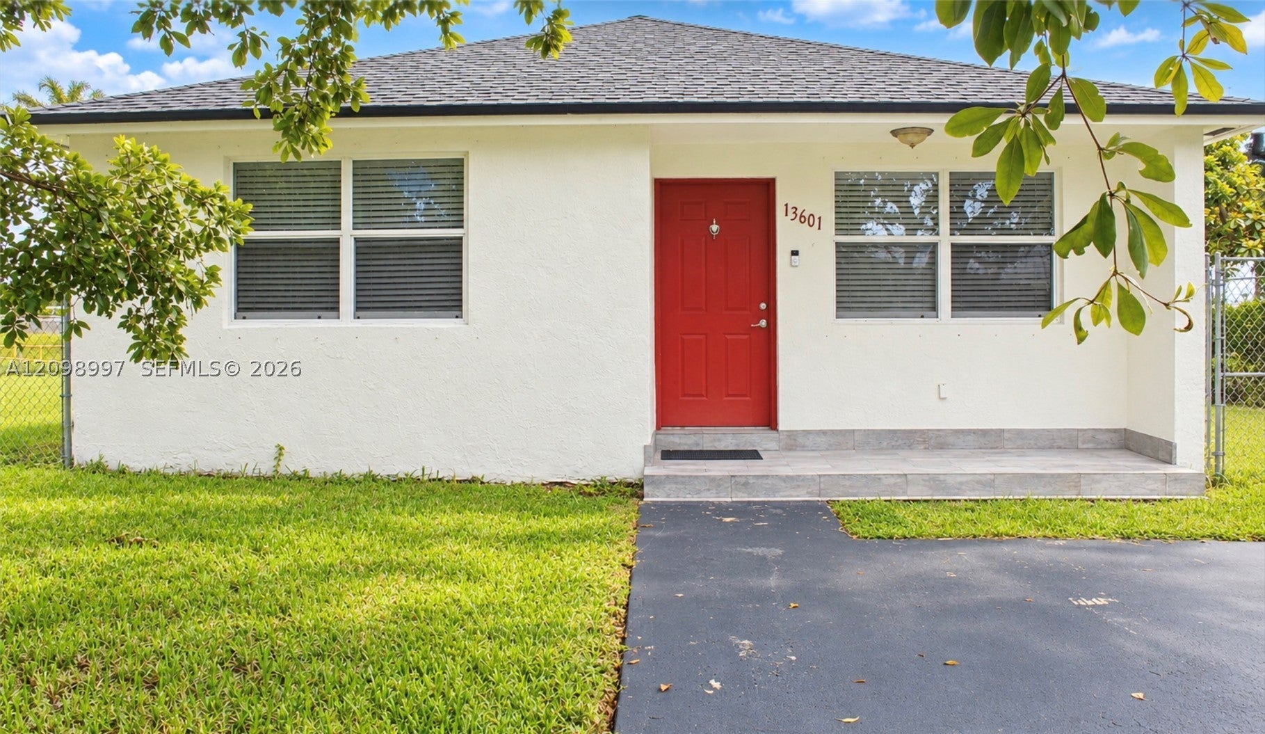 13601 Harrison St, Miami FL 33176