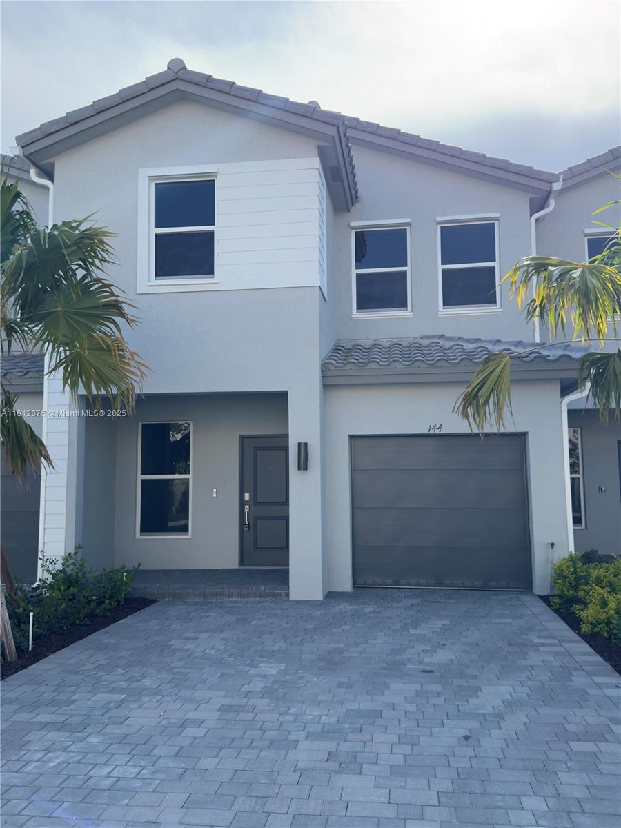184 Way 144, Pembroke Pines, Miami-Dade County, Florida - 3 Bedrooms  
3 Bathrooms - 