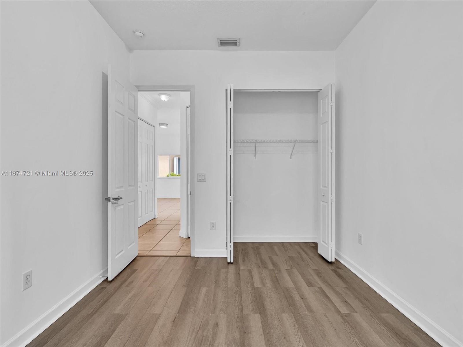 POD 13 AT MONARCH LAKES - Residential