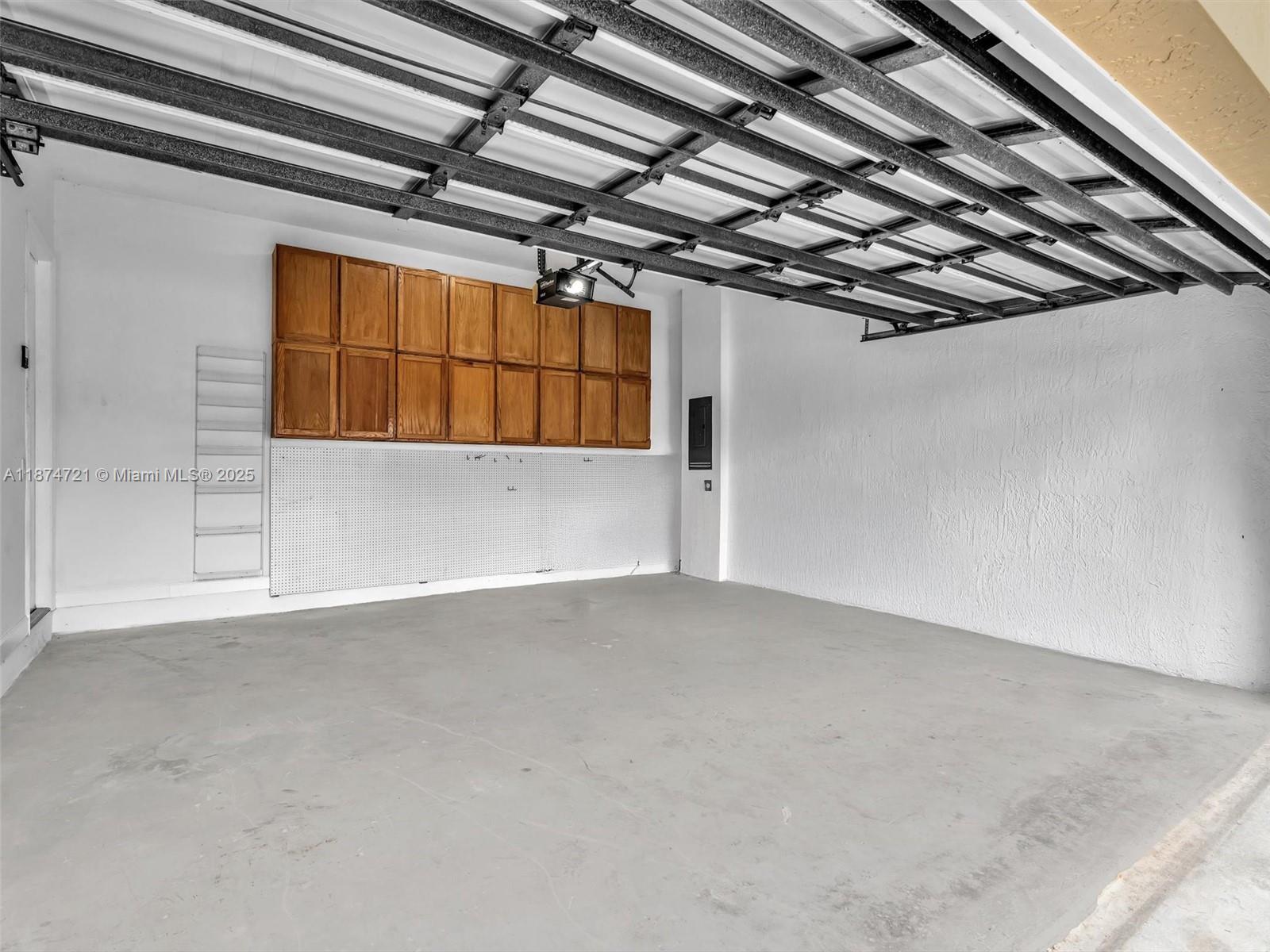 POD 13 AT MONARCH LAKES - Residential