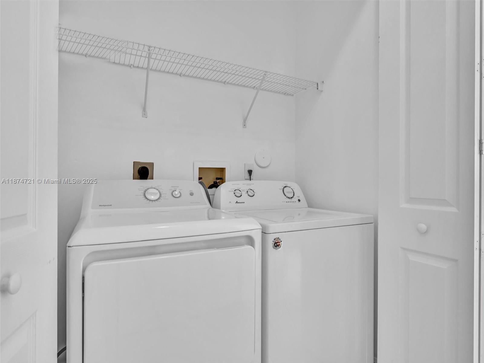 POD 13 AT MONARCH LAKES - Residential