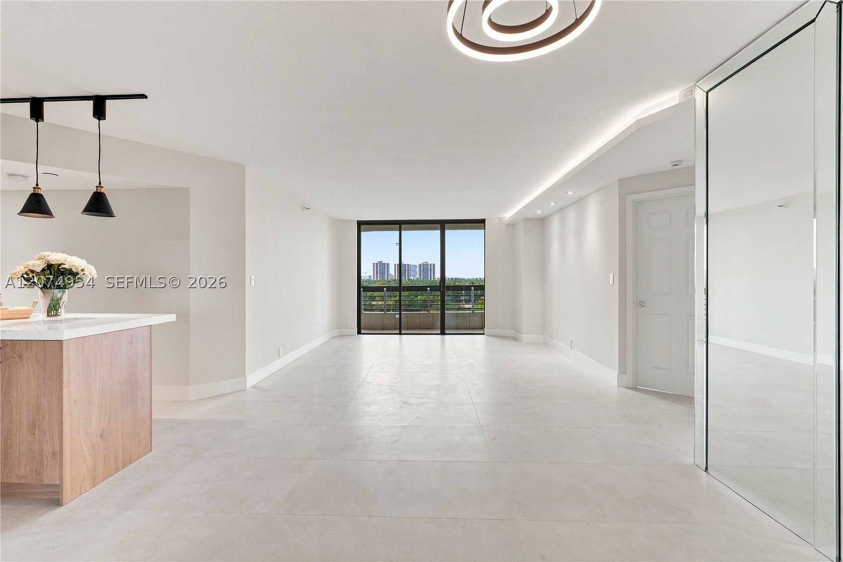 3530 Mystic Pointe Dr 808