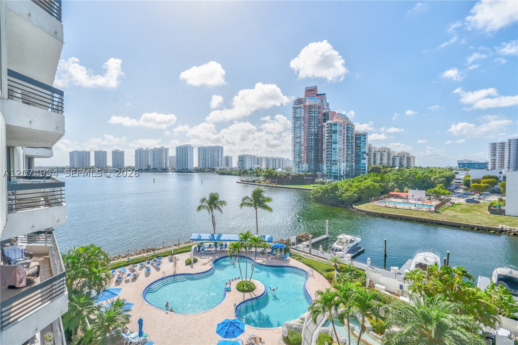 3530 Mystic Pointe Dr
