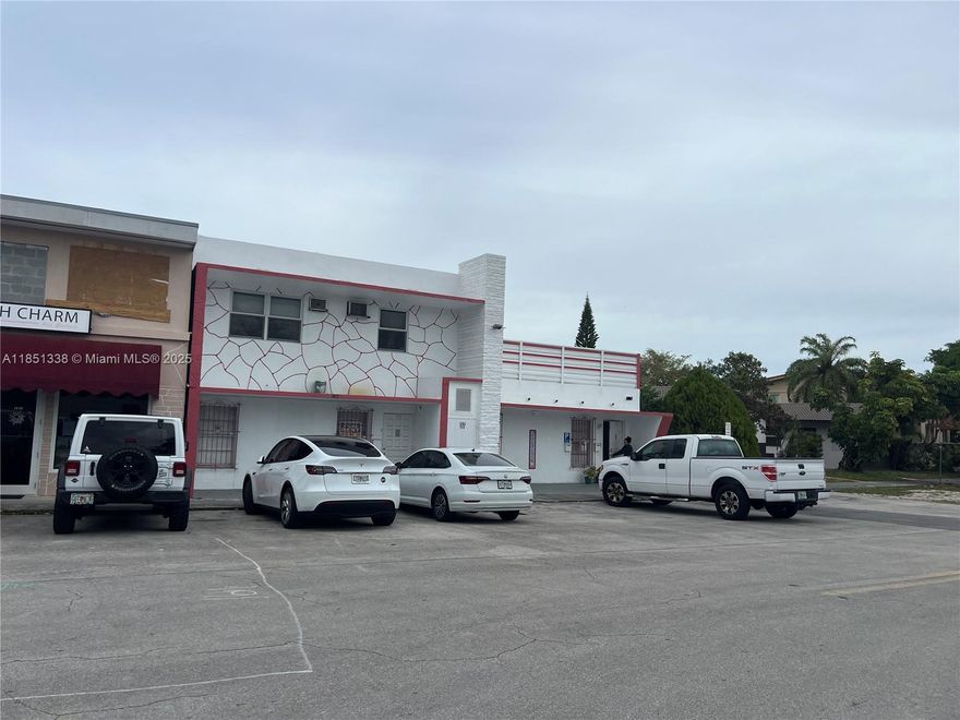 Beautiful apartment located in Miami Spring. Water is included.
