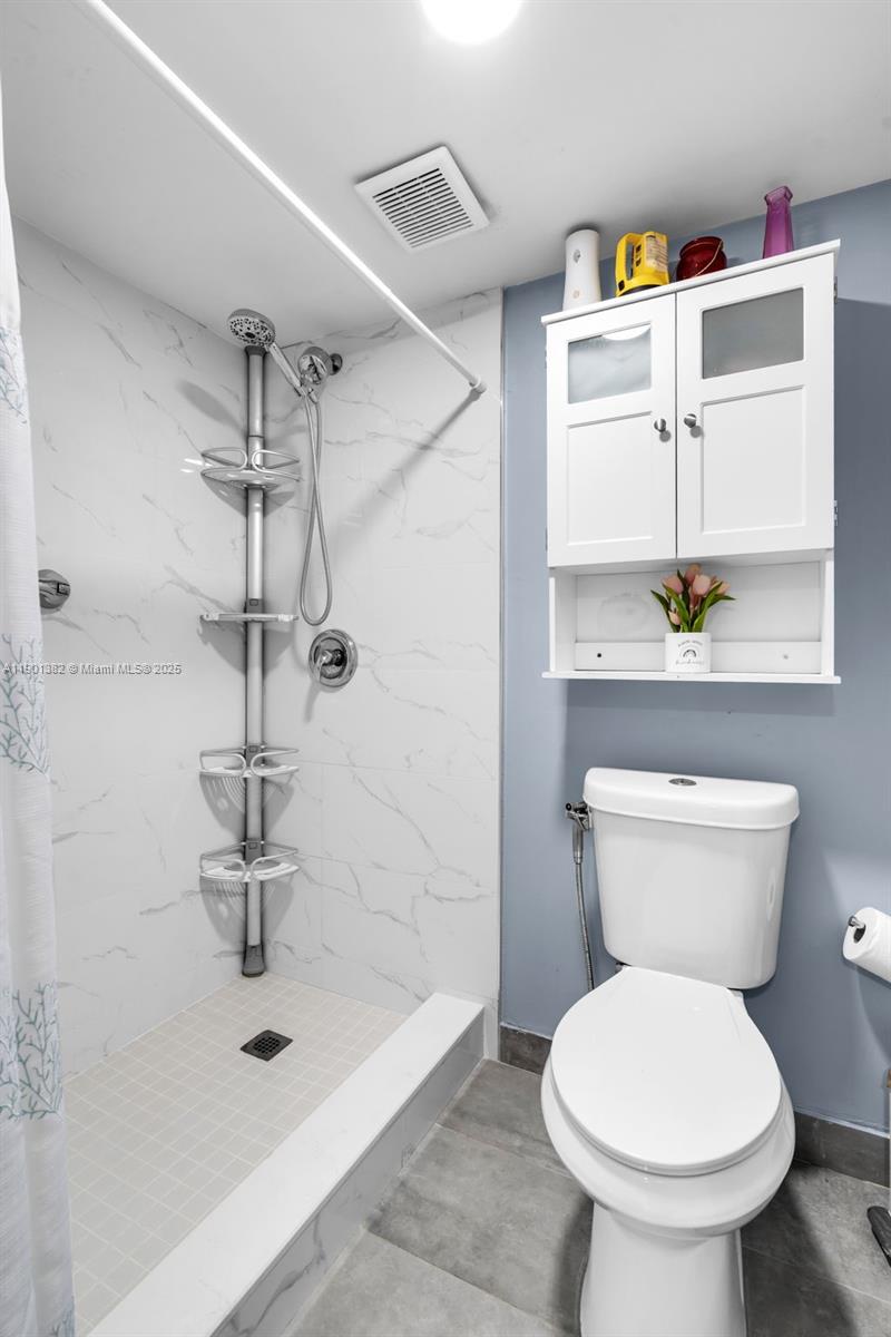 VISIONS AT FOUNTAINBLEAU - Residential