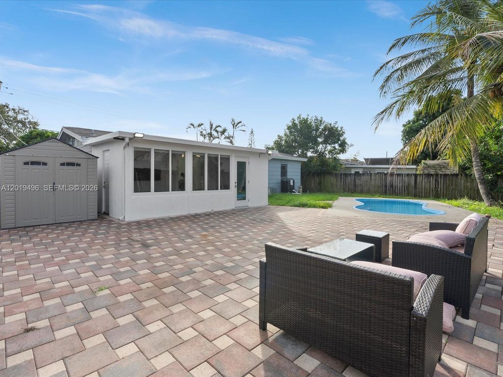 Photo of 5731 SW 54th Ter, Davie, FL 33314 (MLS # A12019496)