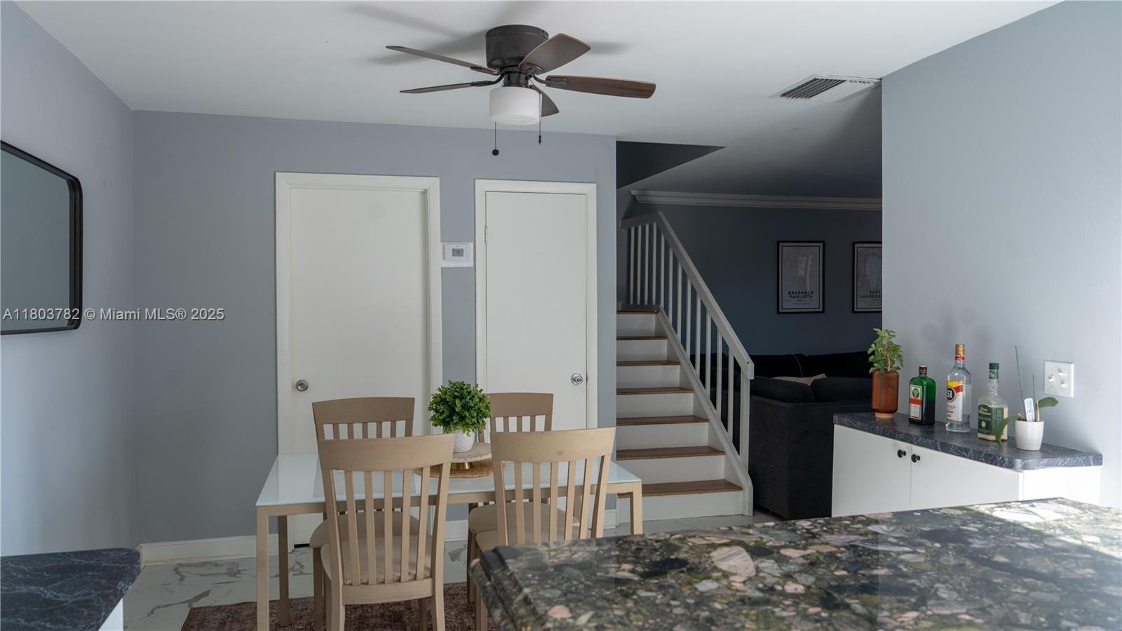SPRINGDALE HOMES - Residential