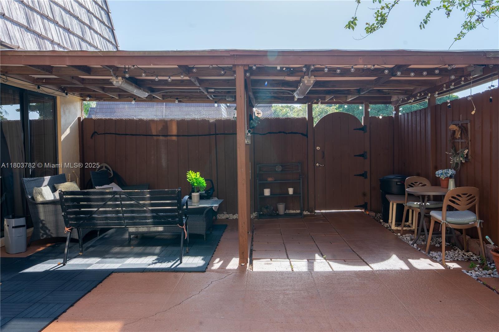 SPRINGDALE HOMES - Residential