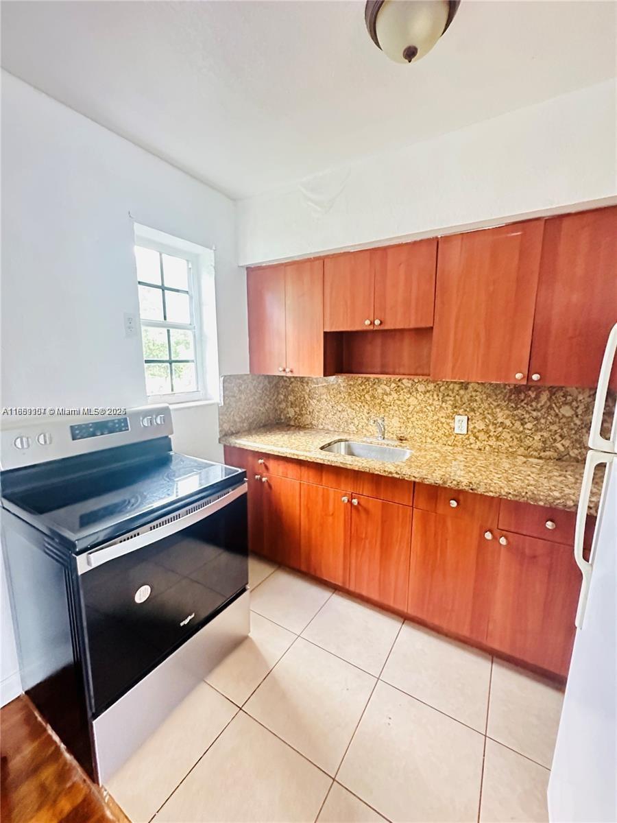 SILVER BLUFF EST SEC C - Residential Income