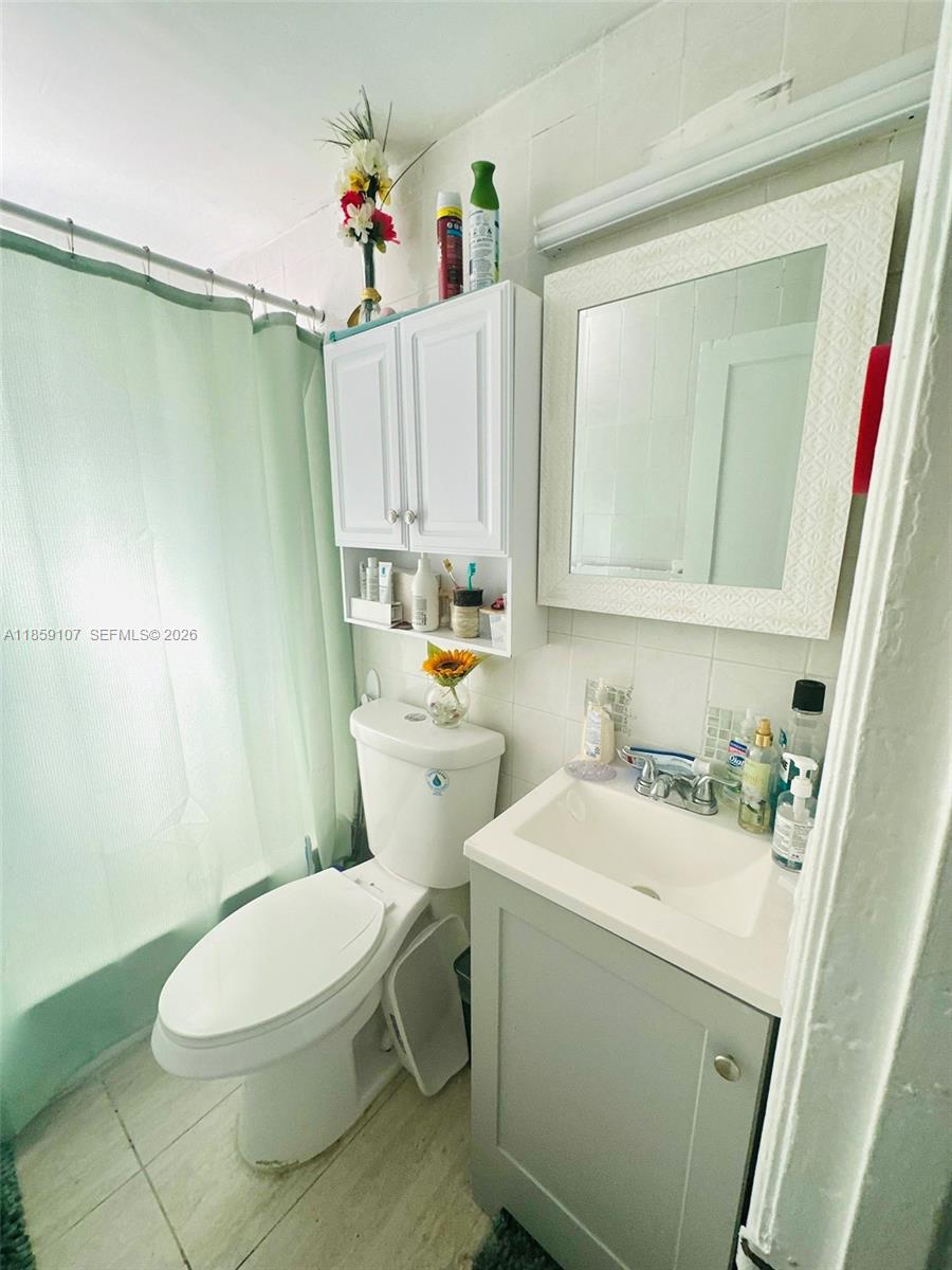 SILVER BLUFF EST SEC C - Residential Income