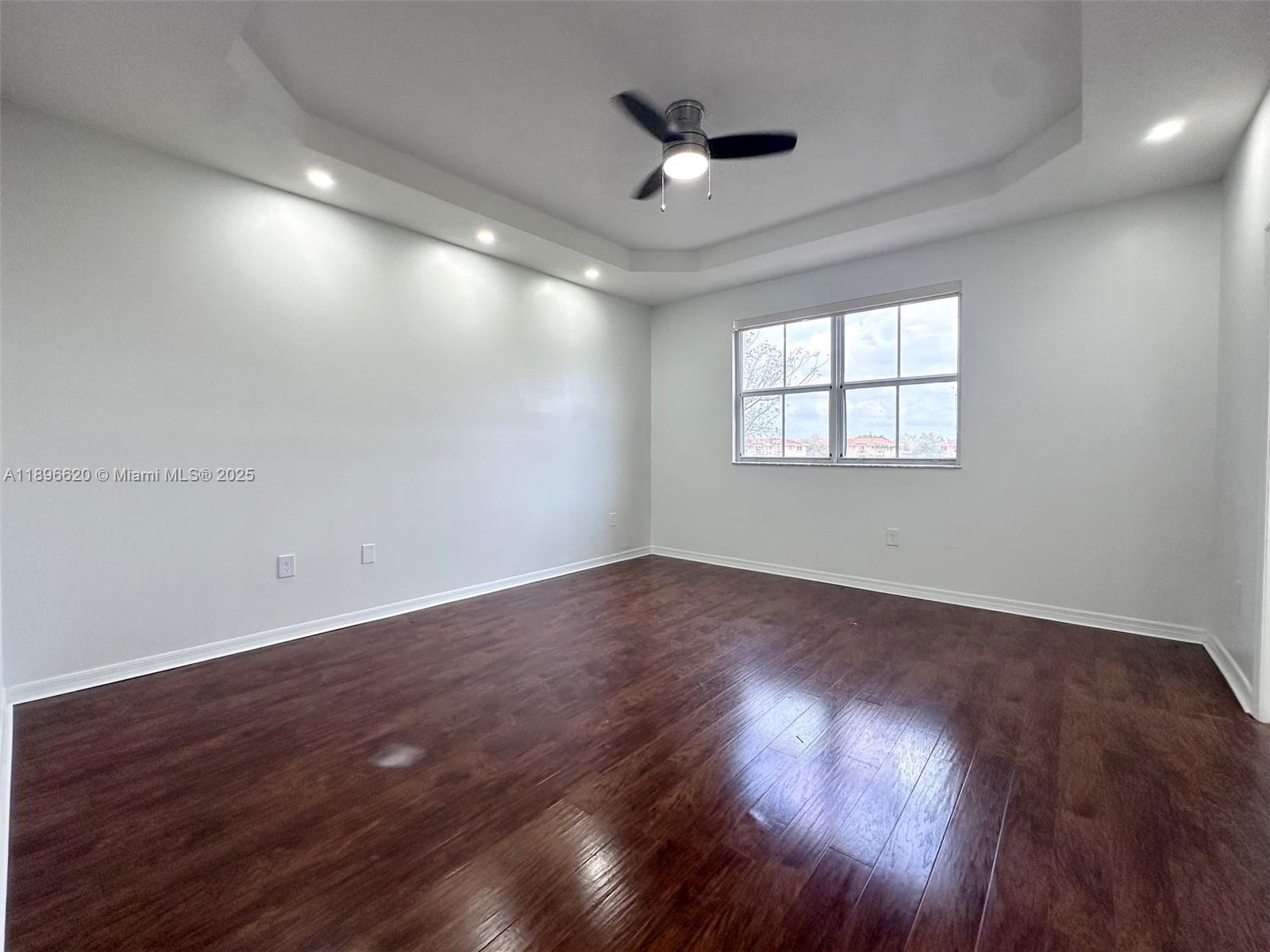 EGRET LAKES ESTATES SEC 4 - Residential Lease