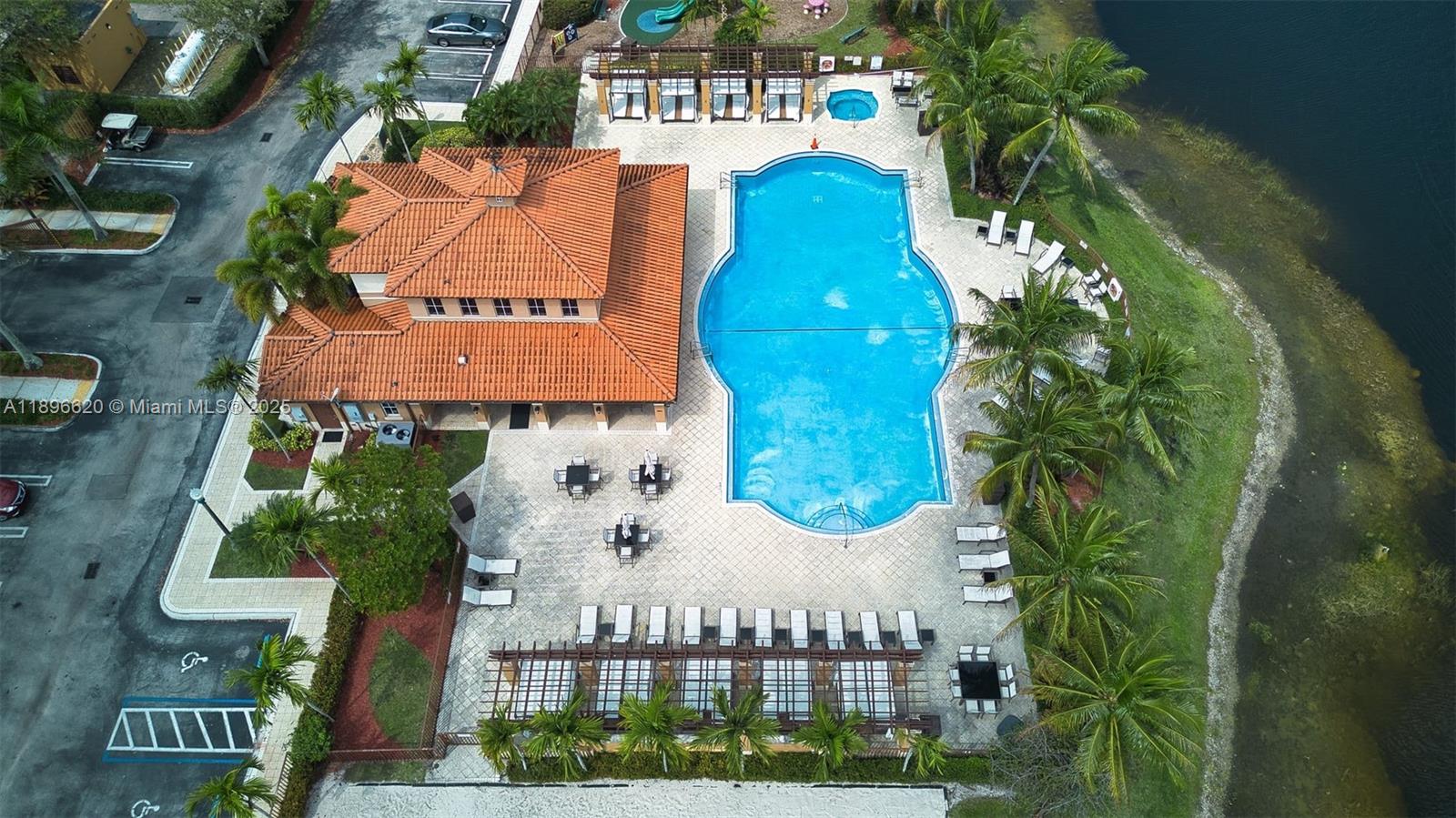 EGRET LAKES ESTATES SEC 4 - Residential Lease