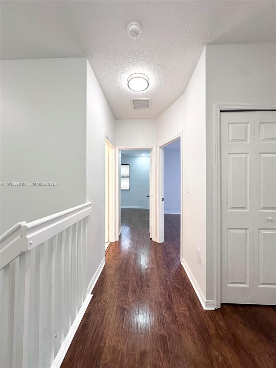 EGRET LAKES ESTATES SEC 4 - Residential Lease
