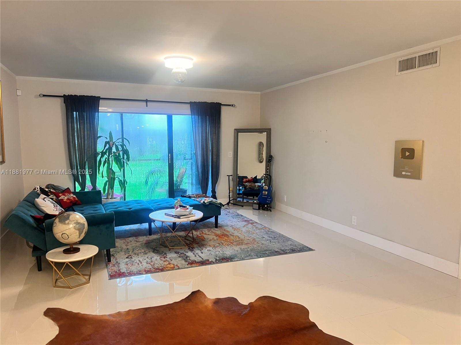 GARDENS AT BONAVENTURE 14 - Residential