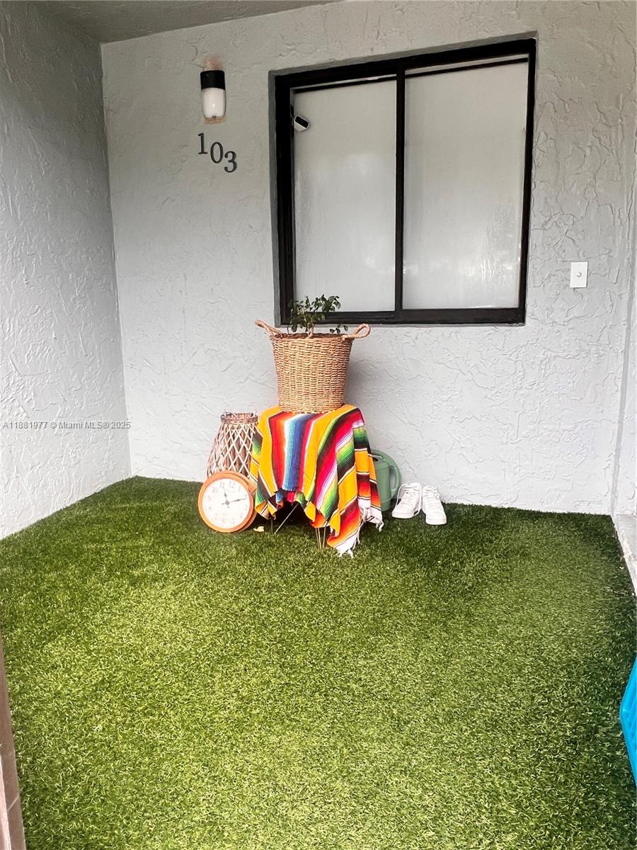 GARDENS AT BONAVENTURE 14 - Residential