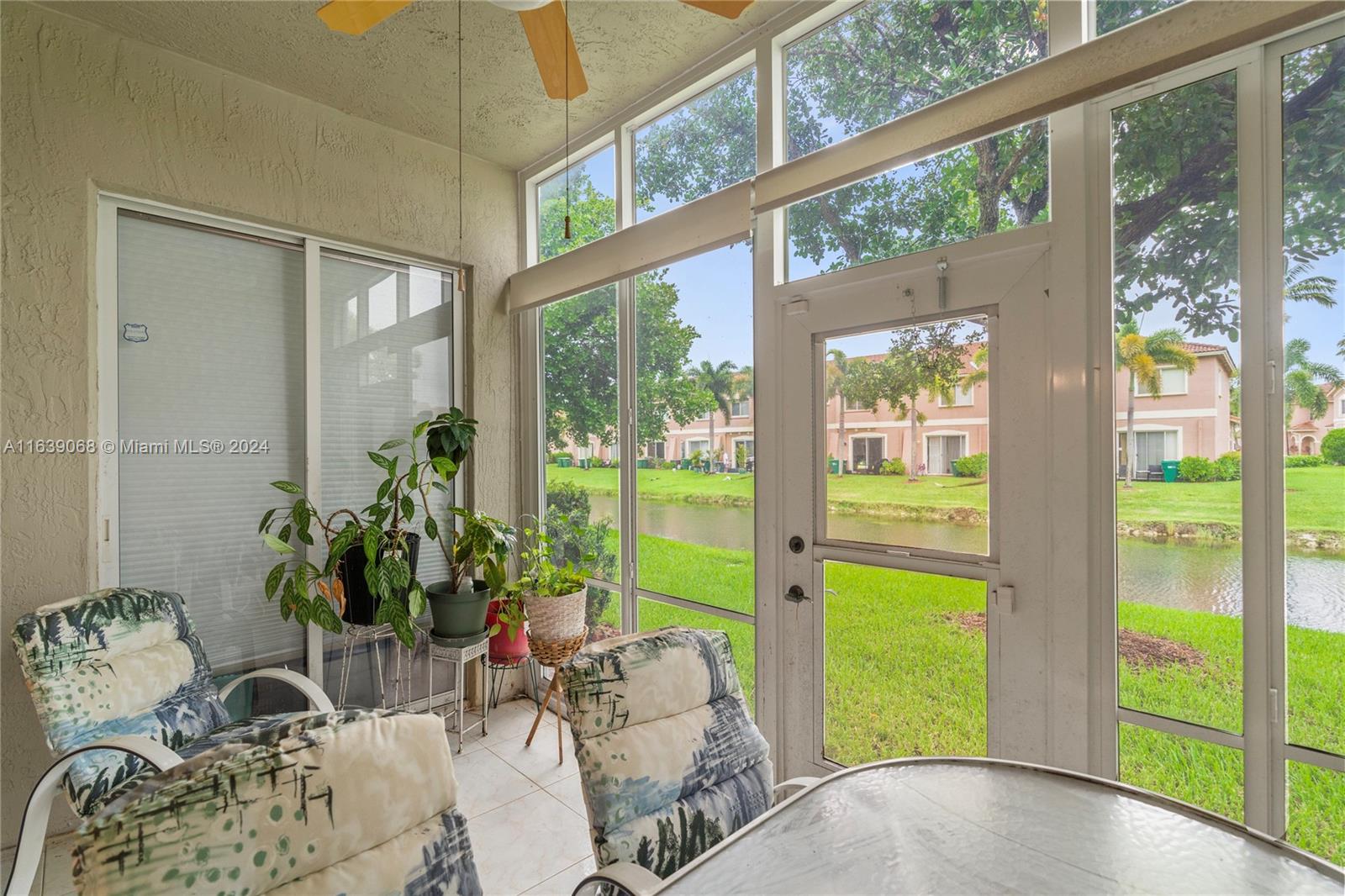 EXETER - Residential