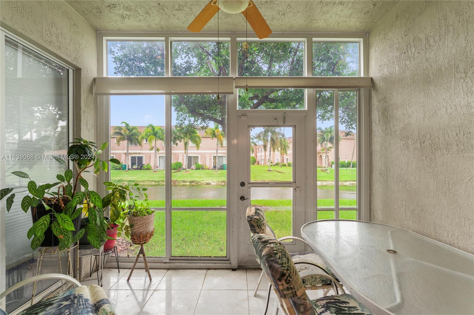 EXETER - Residential