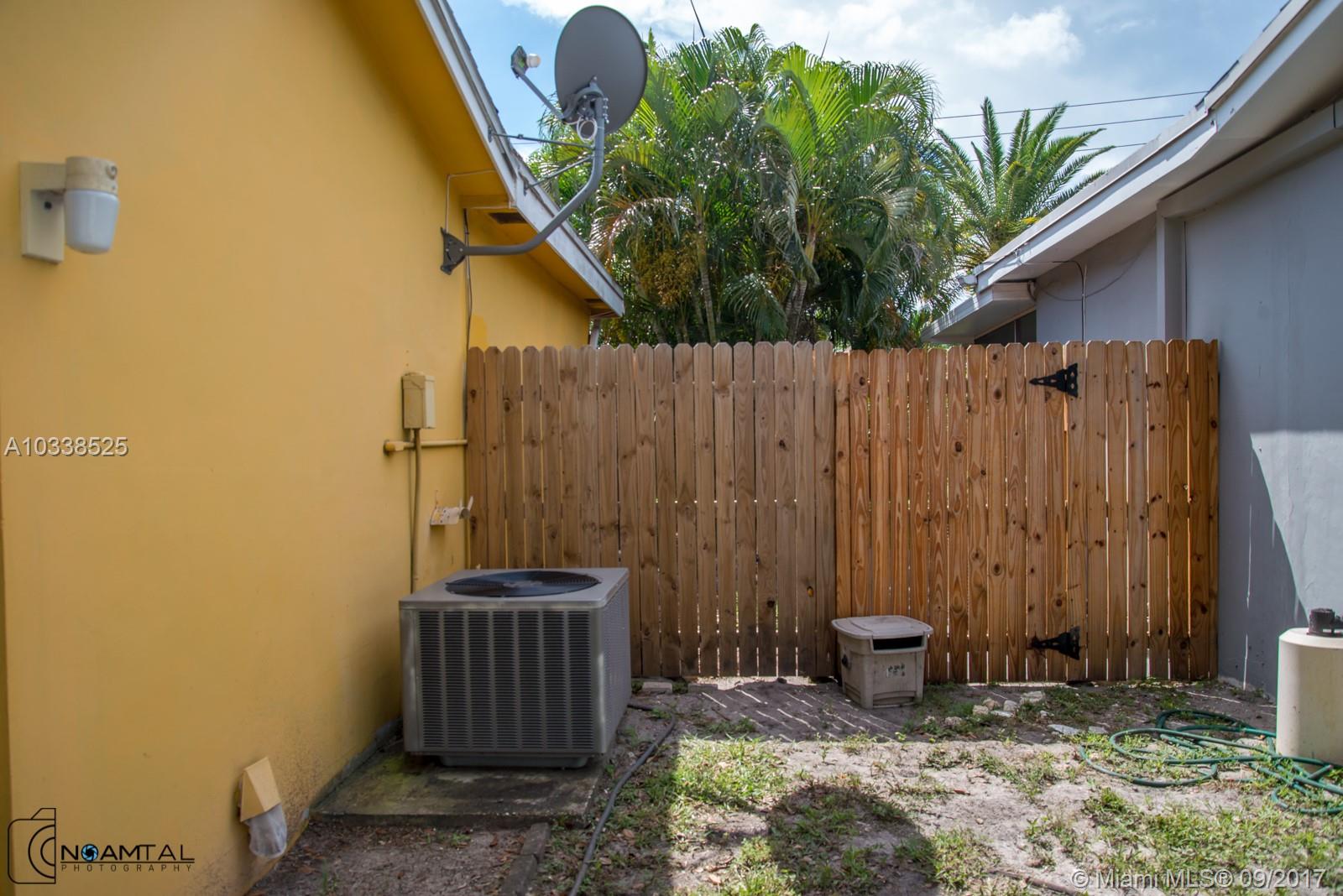 HOLLYWOOD HILLS AMEN PLAT - Residential