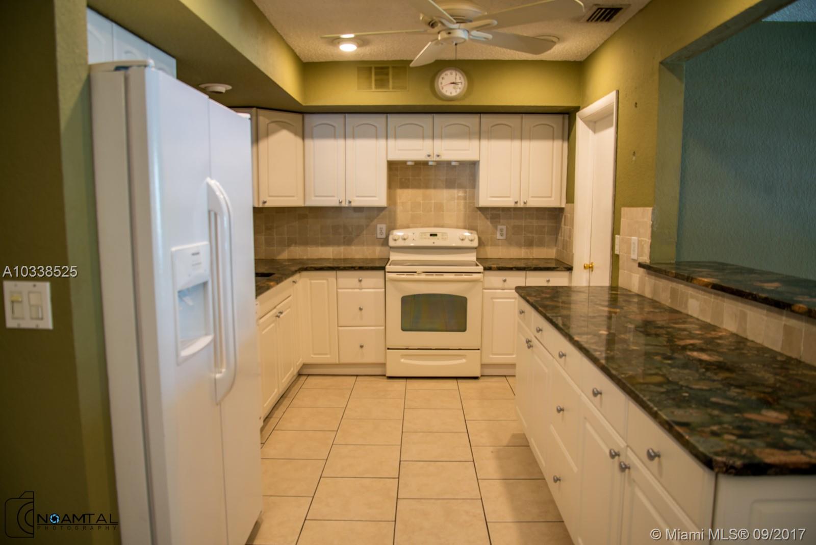 HOLLYWOOD HILLS AMEN PLAT - Residential