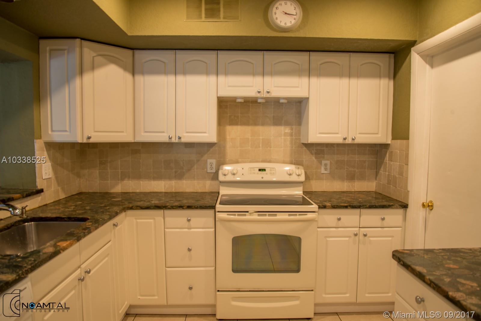 HOLLYWOOD HILLS AMEN PLAT - Residential