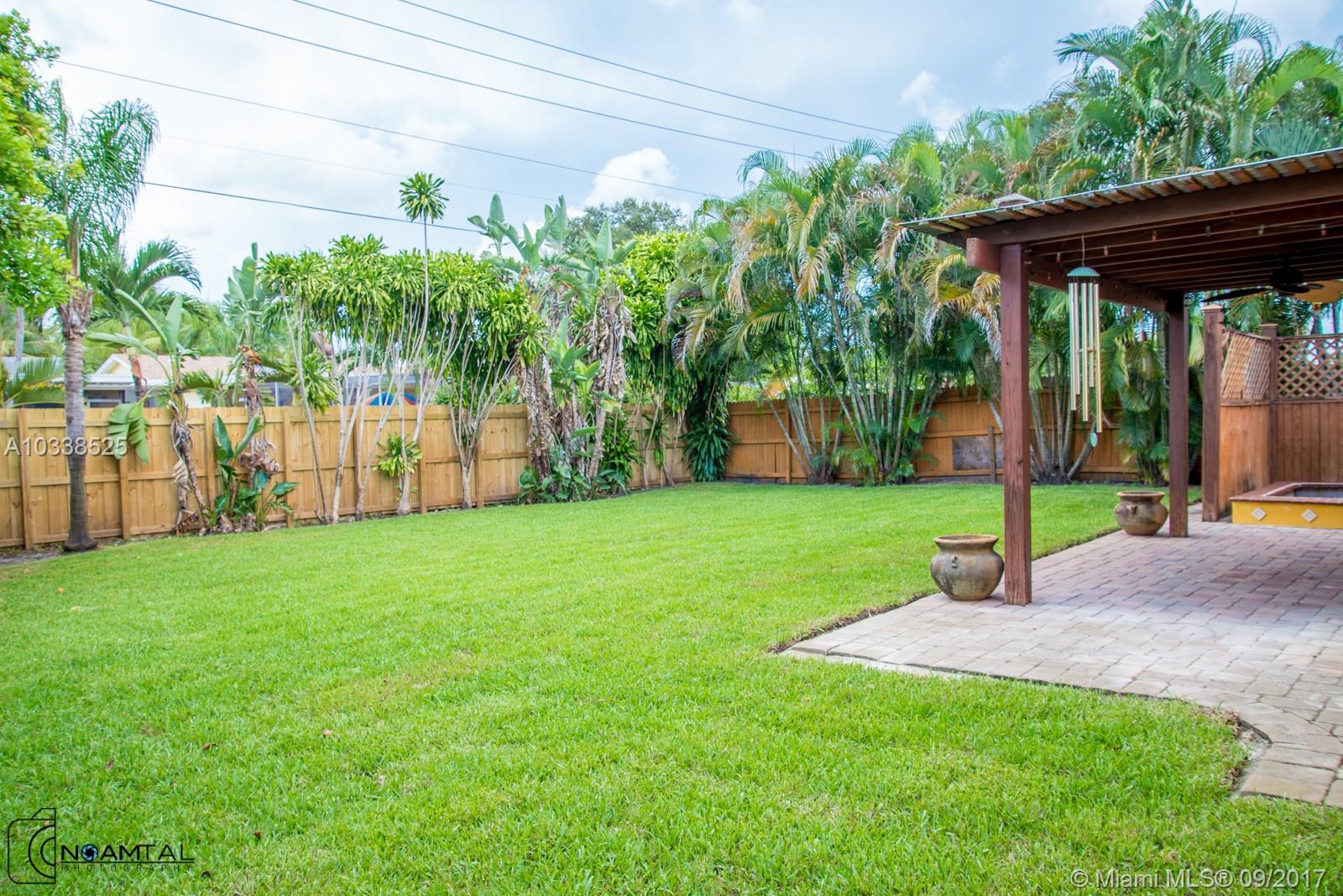 HOLLYWOOD HILLS AMEN PLAT - Residential