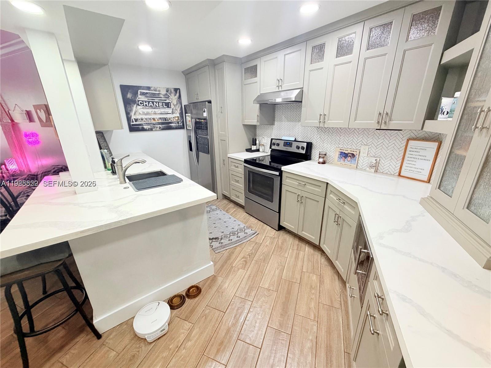 ENVIRON I CONDO 9 - Residential