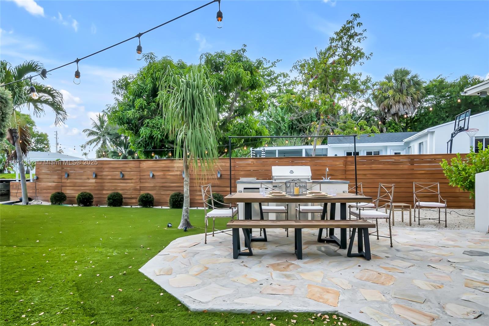 CROISSANT PARK RIVER SEC - Residential