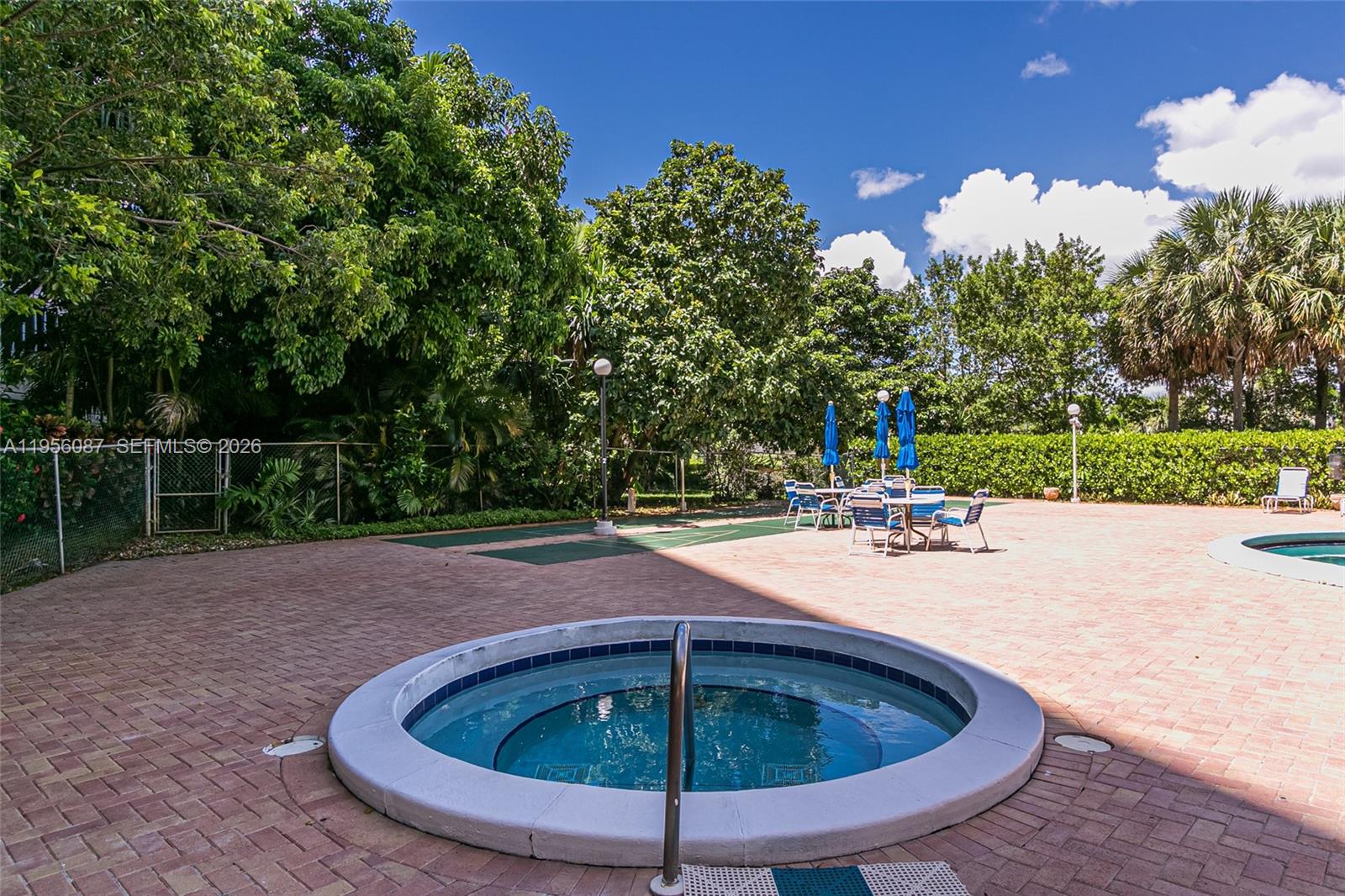 HILLCREST EAST NO 27 COND - Residential