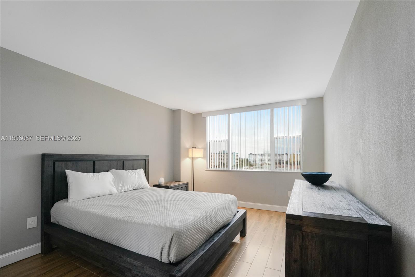 HILLCREST EAST NO 27 COND - Residential