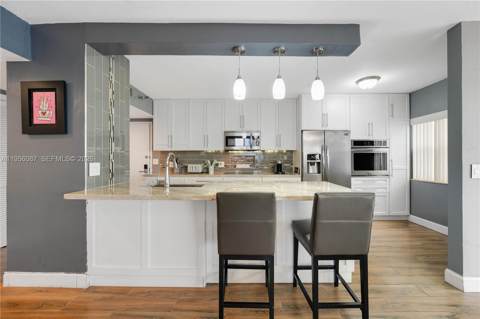 HILLCREST EAST NO 27 COND - Residential