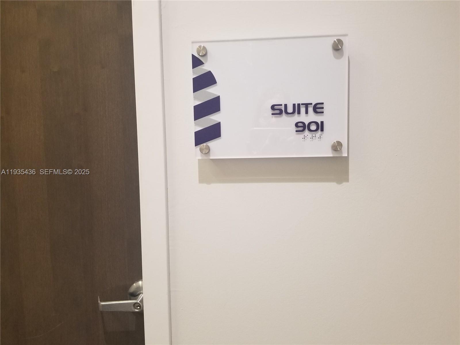 20200 W Dixie Hwy 901 Hwy